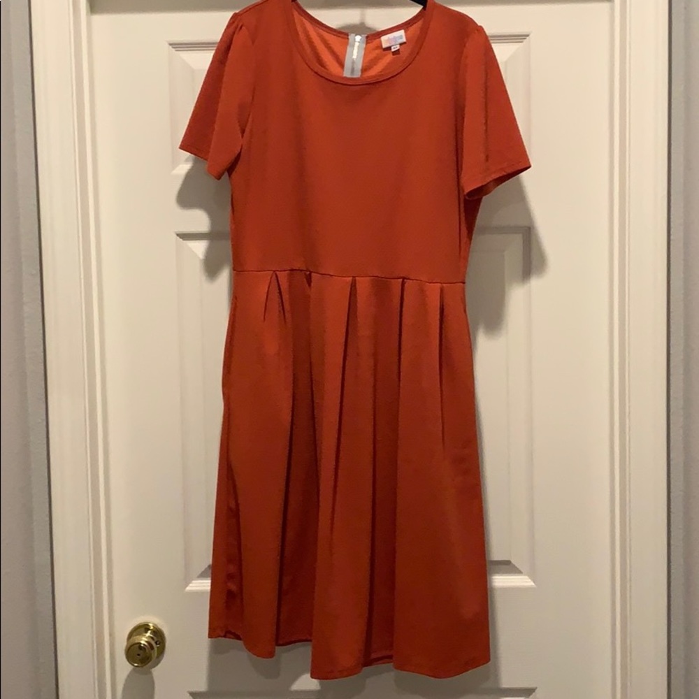 LuLaRoe XL solid rust Amelia dress